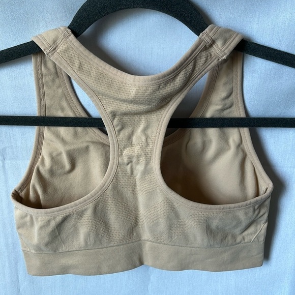 Jockey Sports Bra - Picture 2 of 9